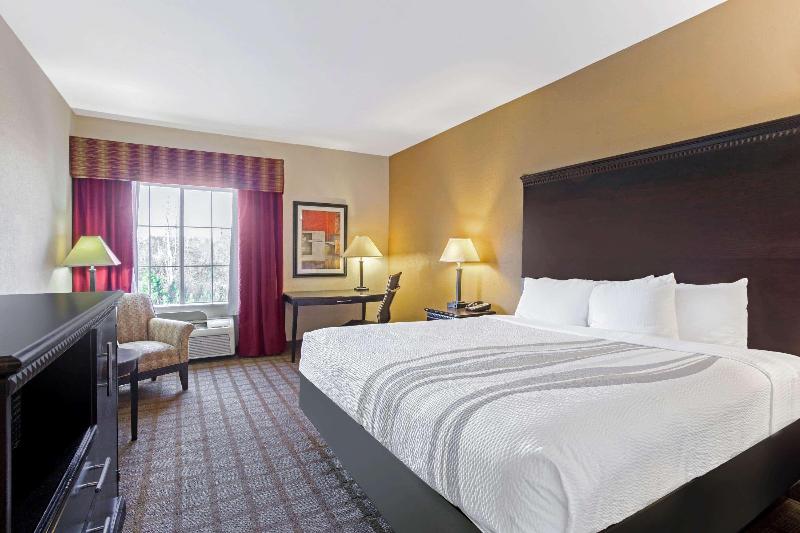 La Quinta Inn & Suites North Mobile - Satsuma image