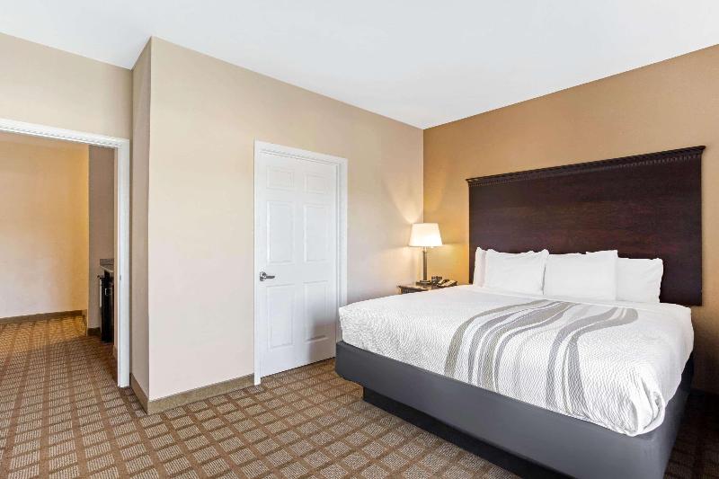 La Quinta Inn & Suites North Mobile - Satsuma image