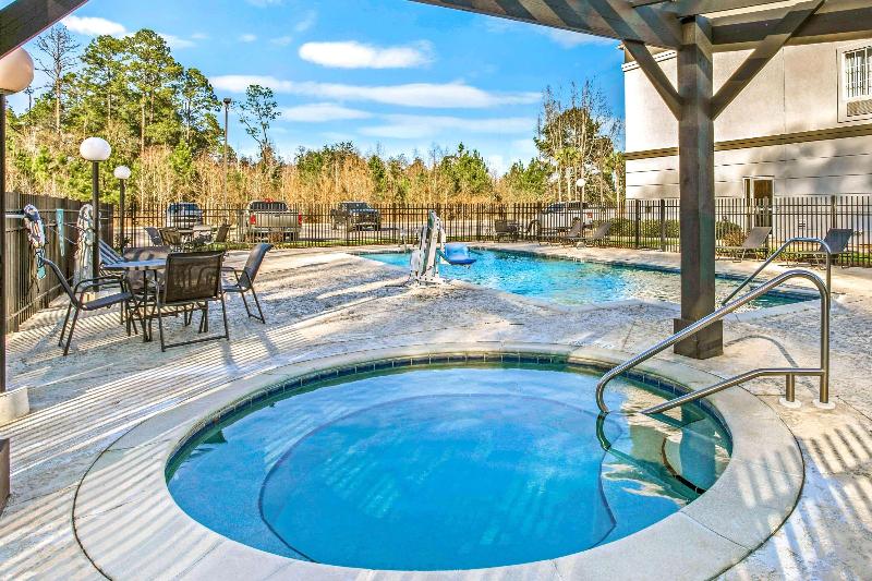 La Quinta Inn & Suites North Mobile - Satsuma image