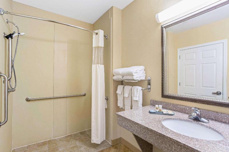 La Quinta Inn & Suites North Mobile - Satsuma image