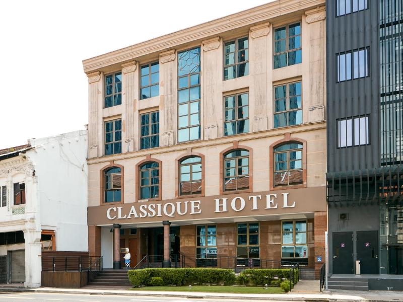 Classique Hotel (SG Clean Certified)
