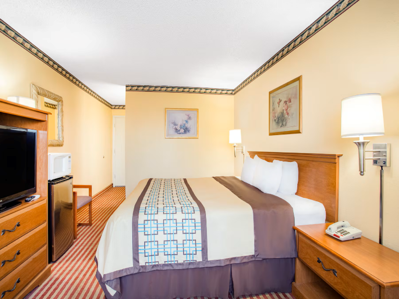 Days Inn by Wyndham St. George image