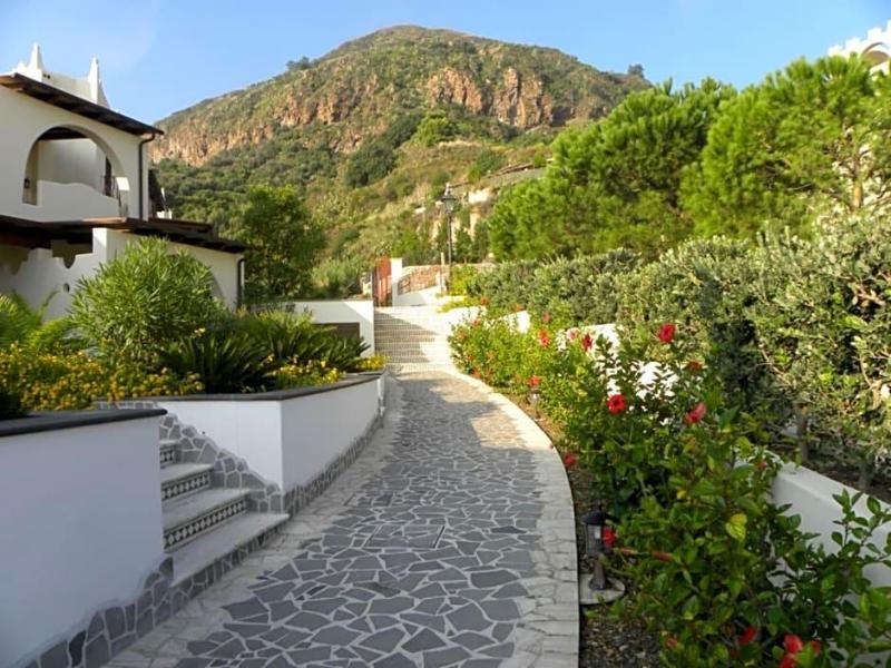Hotel Borgo Eolie image