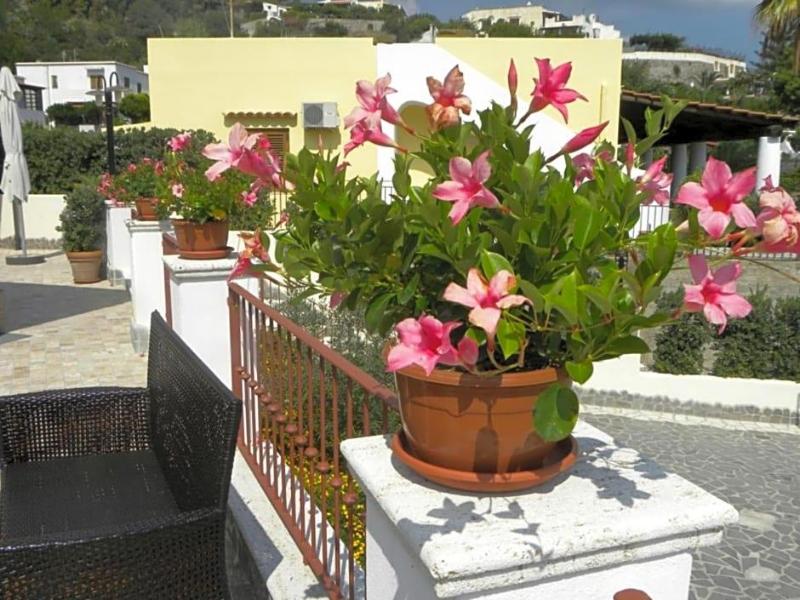 Hotel Borgo Eolie image