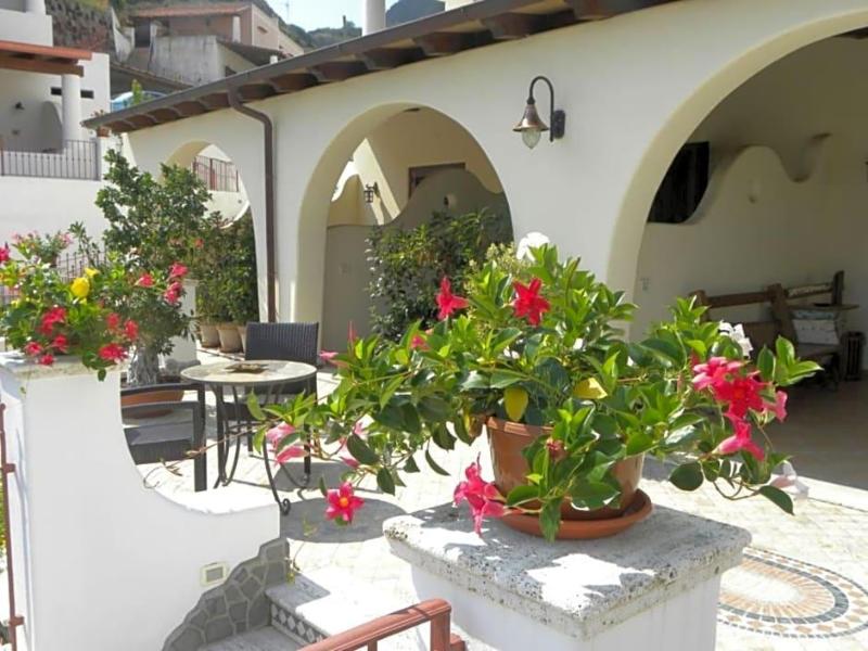 Hotel Borgo Eolie image