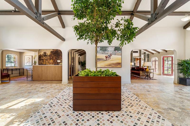 Vinarosa Resort & Spa image