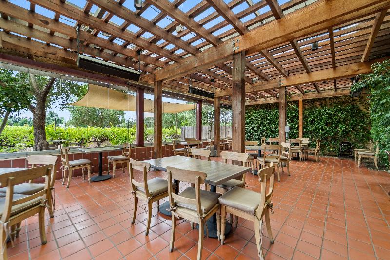 Vinarosa Resort & Spa image