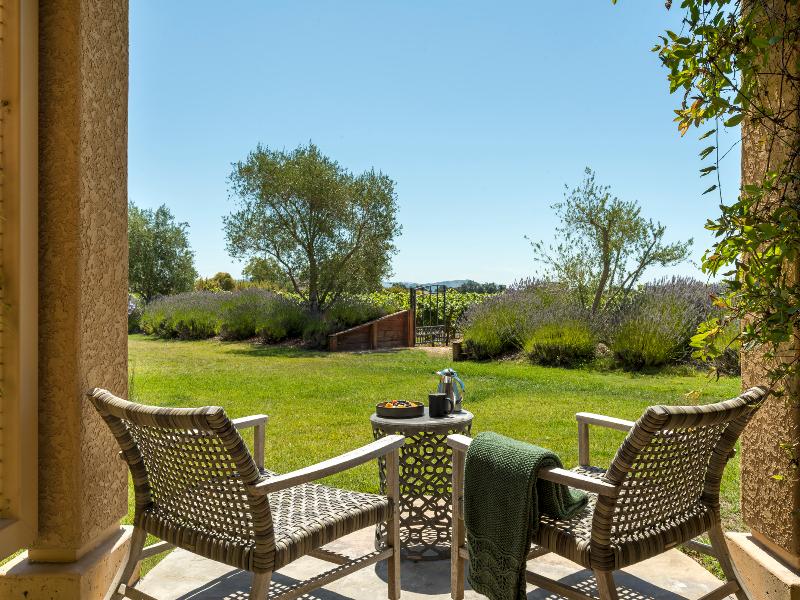 Vinarosa Resort & Spa image
