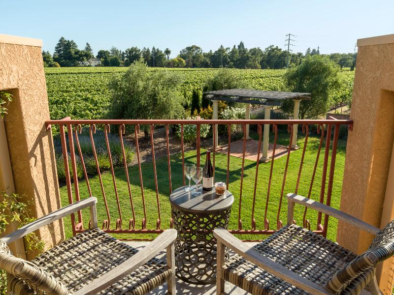 Vinarosa Resort & Spa image