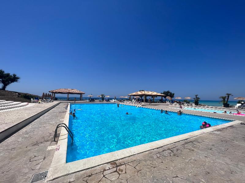 Kamarina Resort image