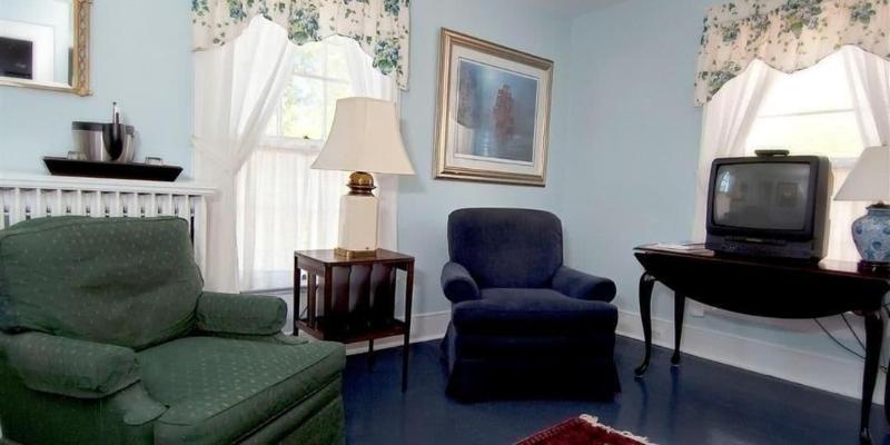 Frederick House image