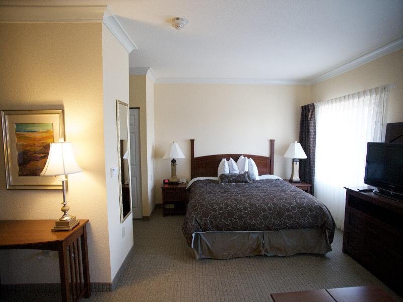 Staybridge Suites San Antonio Sea World image