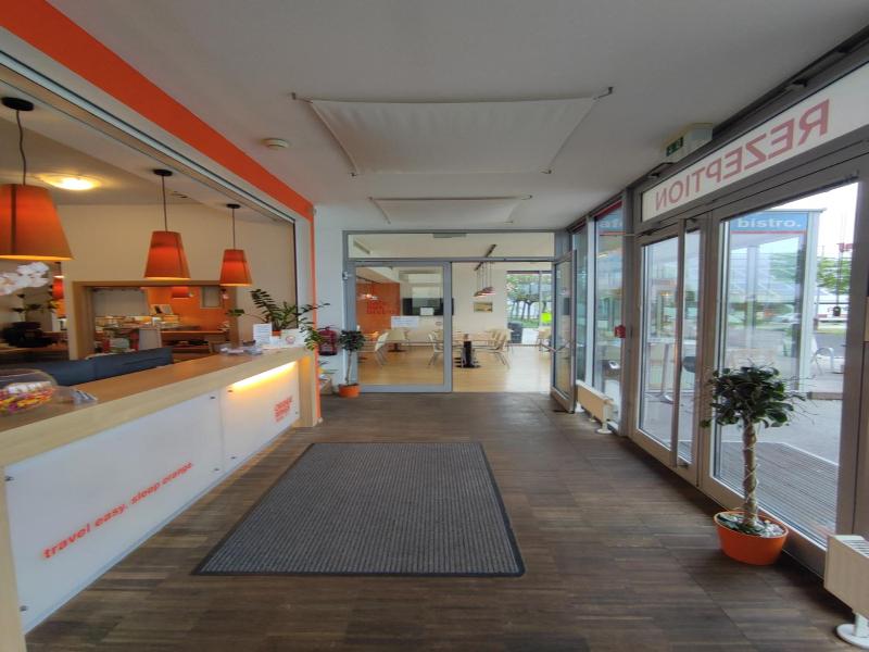 Orange Wings Wiener Neustadt image