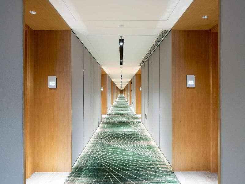 Maple Leaf City Hotel image