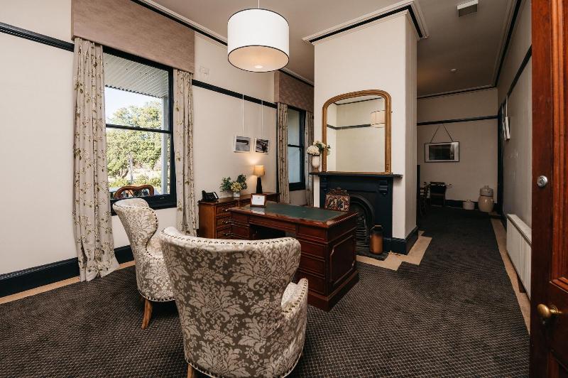 Hotel Etico at Mount Victoria Manor image