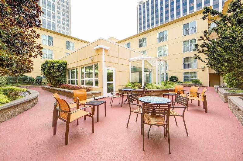 Courtyard Seattle Bellevue/Downtown image