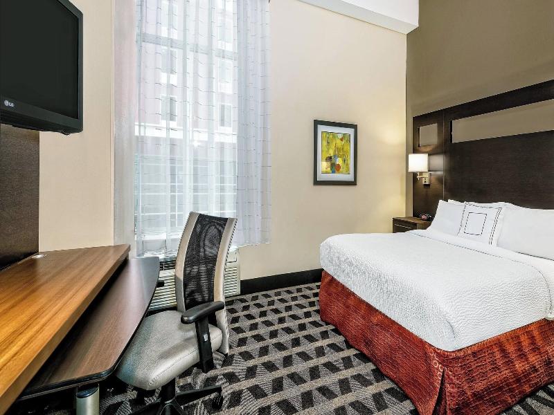 Towneplace Suites San Antonio Downtown image