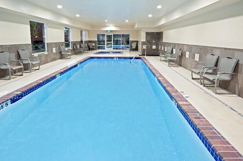 Holiday Inn Express Hotel & Suites Sumner image