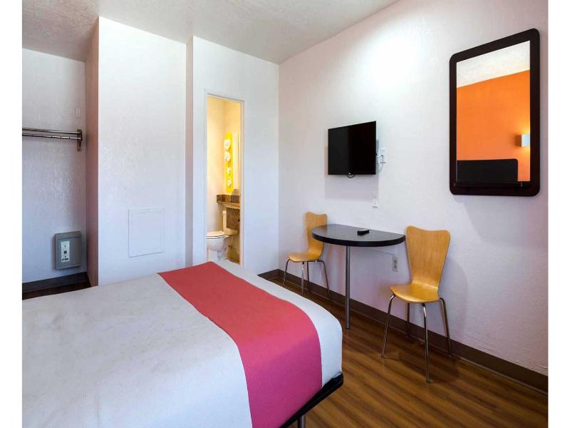 Motel 6 Santa Fe, Nm - Downtown photo 12