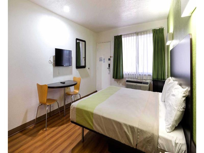 Motel 6 Santa Fe, Nm - Downtown photo 13
