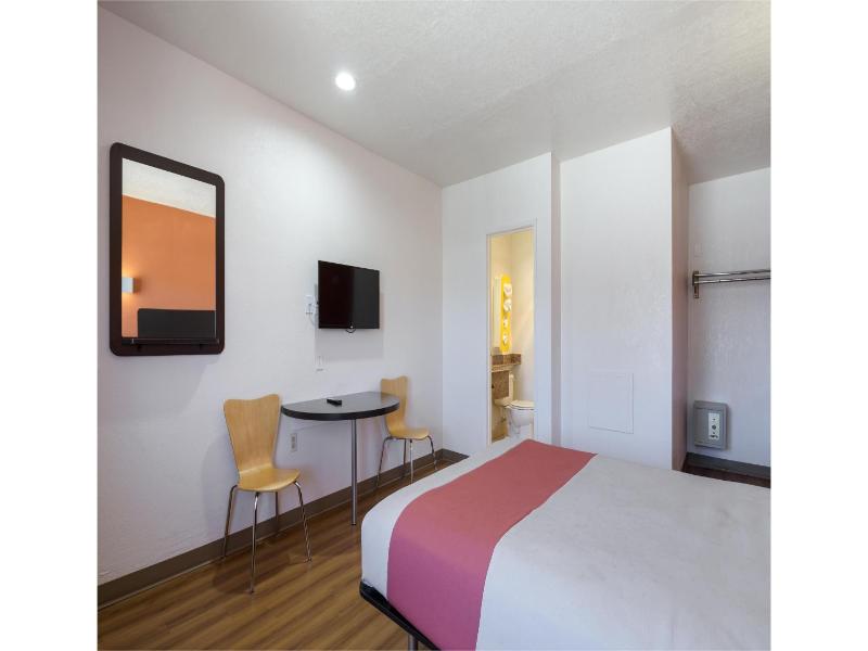 Motel 6 Santa Fe, Nm - Downtown photo 18