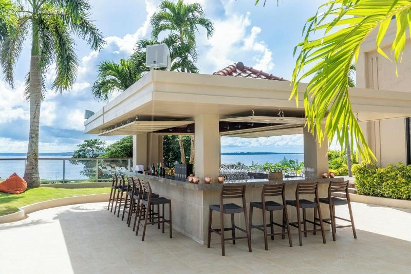 Coral Ocean Point Resort image