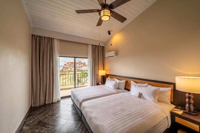 Coral Ocean Point Resort image