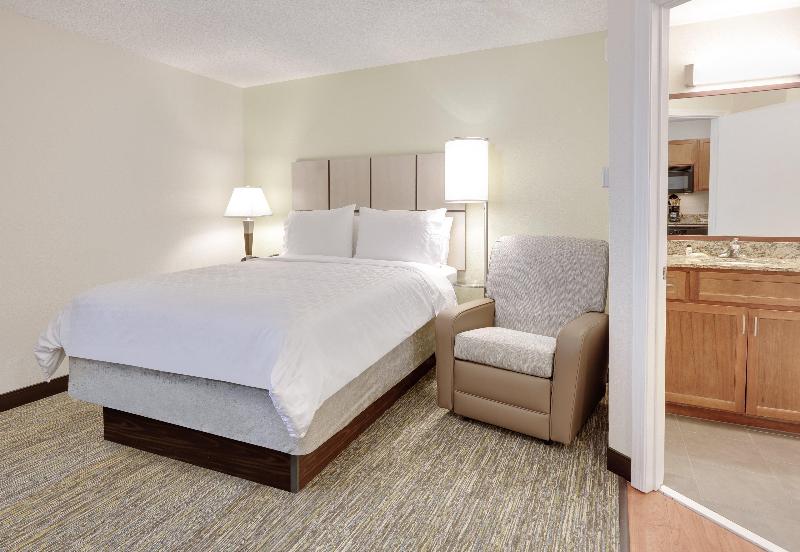 Candlewood Suites Salina photo 21