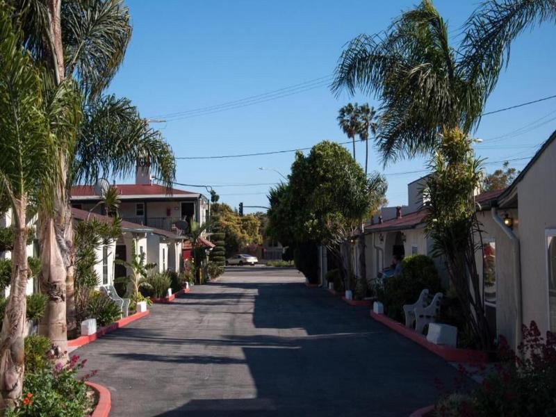 Mission Bell Motel image