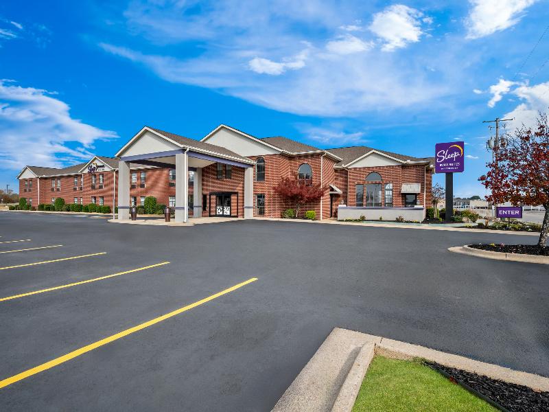 Sleep Inn & Suites near University — general view