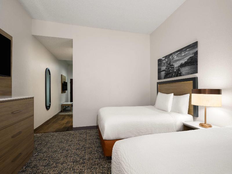 Baymont By Wyndham Savannah/Garden City image