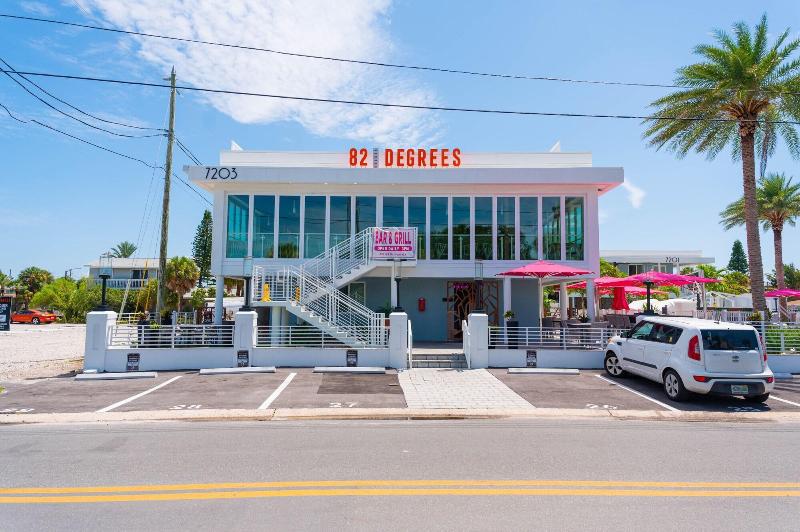 Sundial Motel image