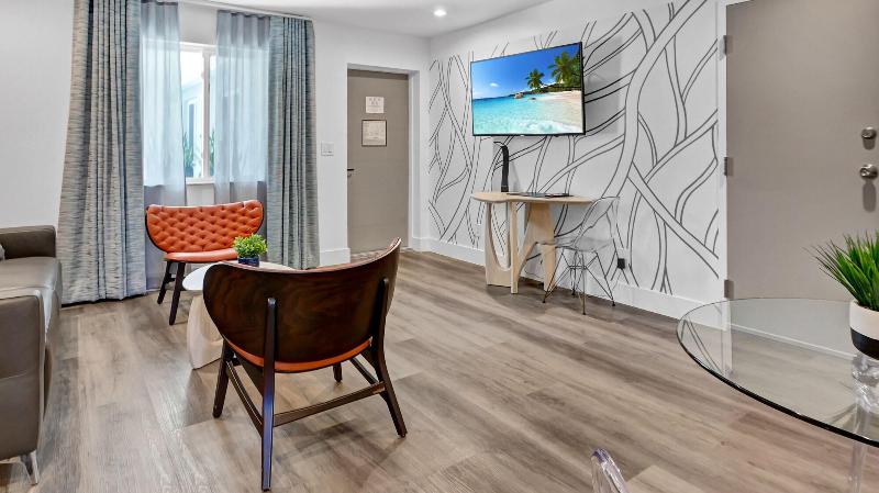 Sundial Motel image