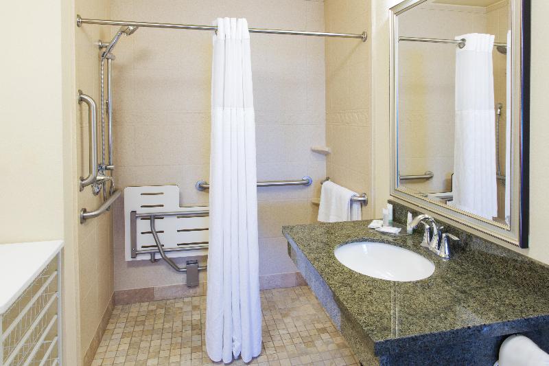 Staybridge Suites Everett - Paine Field — photo 18
