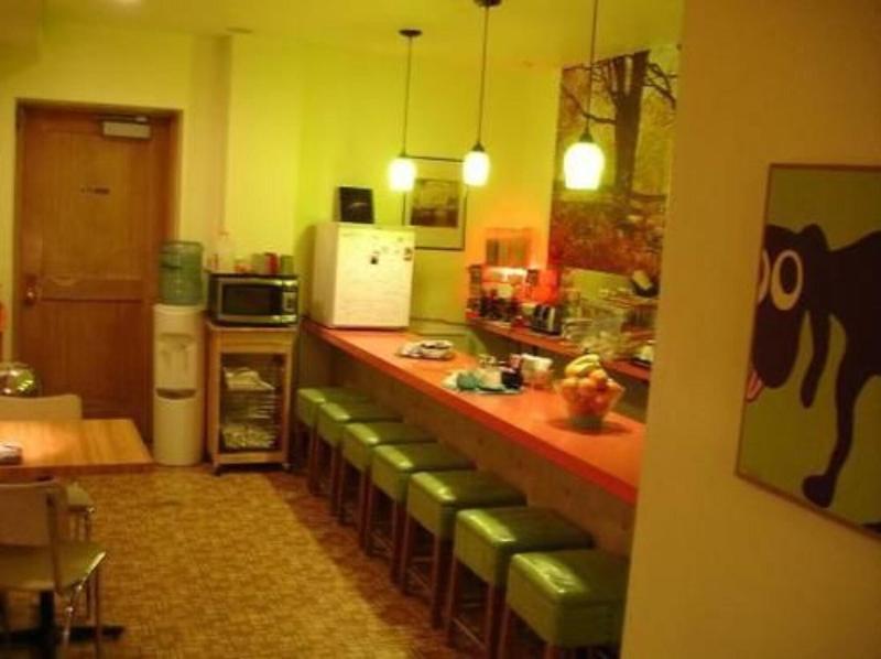 Holiday Music Motel image