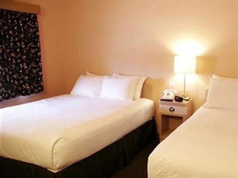 Holiday Music Motel image