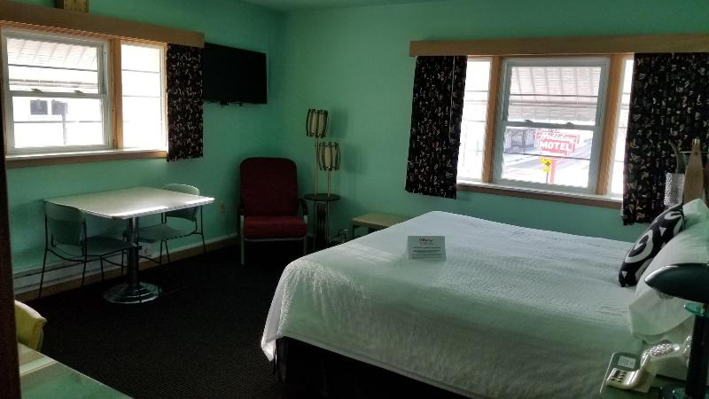 Holiday Music Motel image