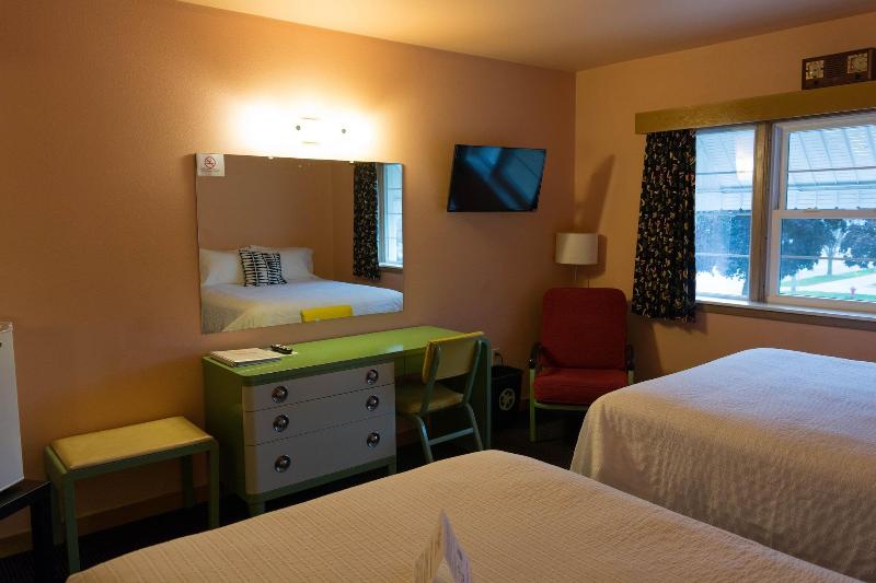 Holiday Music Motel image