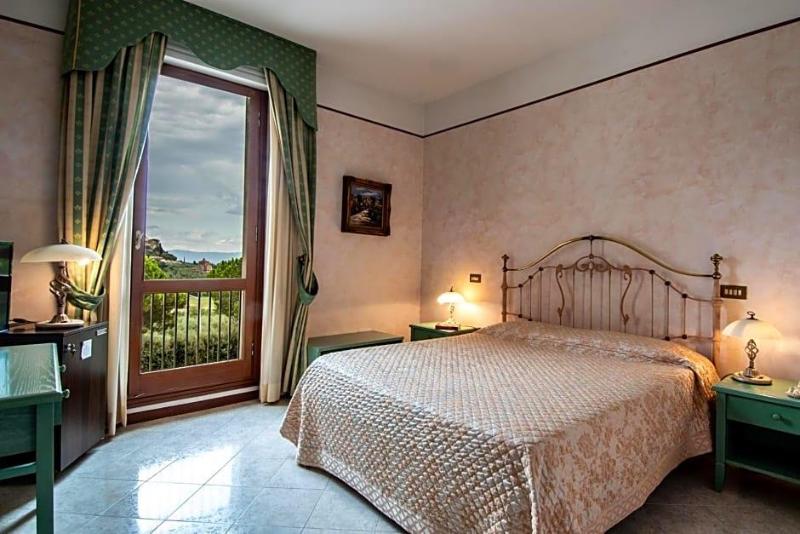 Grande Albergo Fortuna — general view