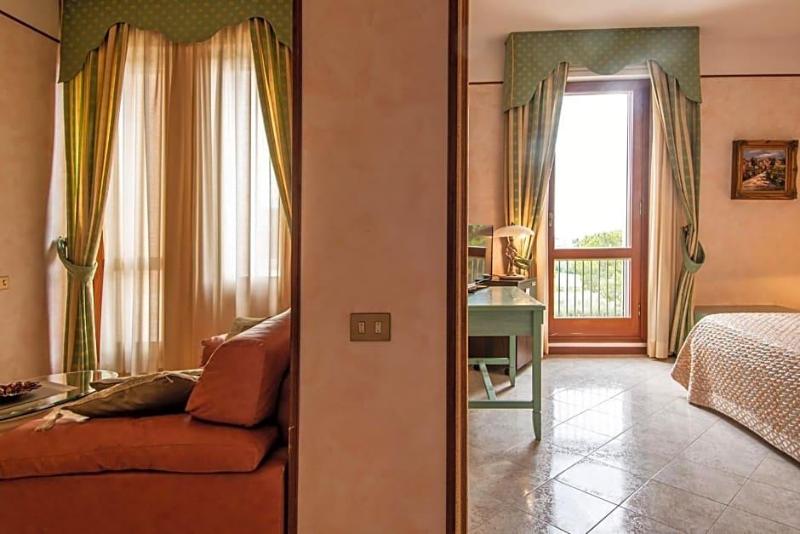 Grande Albergo Fortuna image