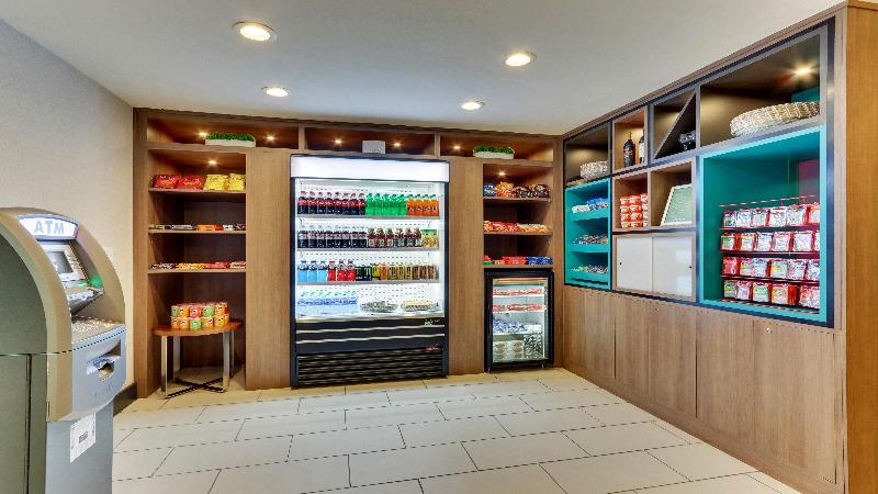 Holiday Inn Staunton Conference Center photo 2