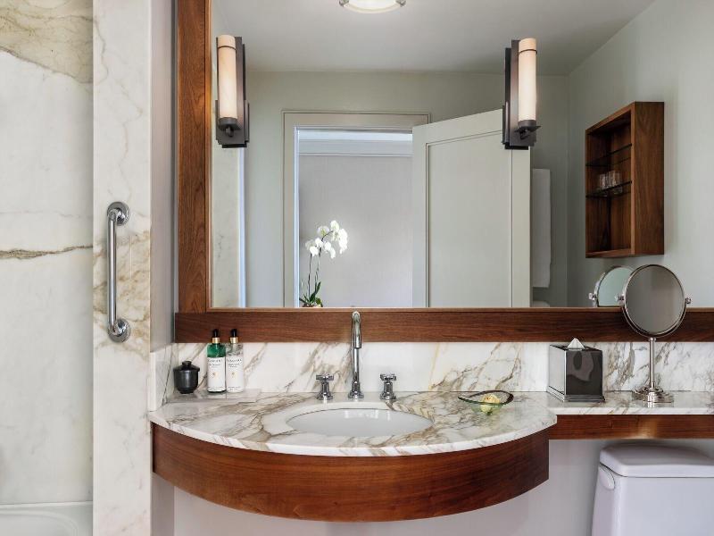 The Inn Above Tide image