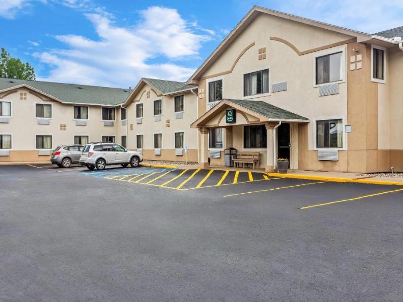 Quality Inn & Suites Howe - Sturgis image