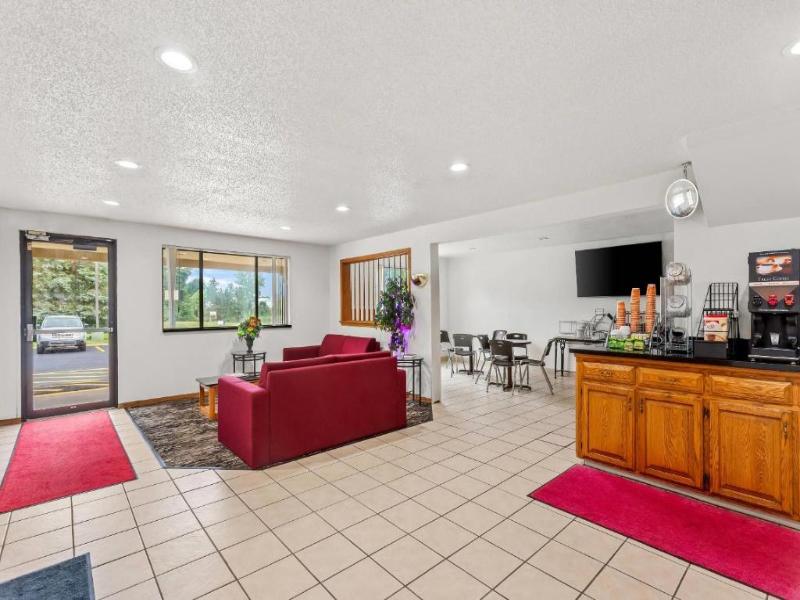 Quality Inn & Suites Howe - Sturgis image