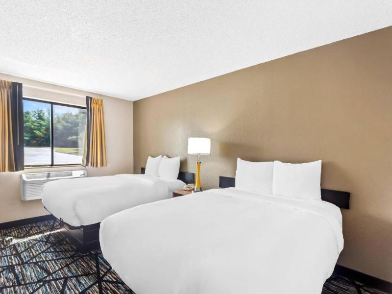 Quality Inn & Suites Howe - Sturgis image
