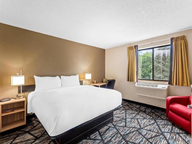 Quality Inn & Suites Howe - Sturgis image