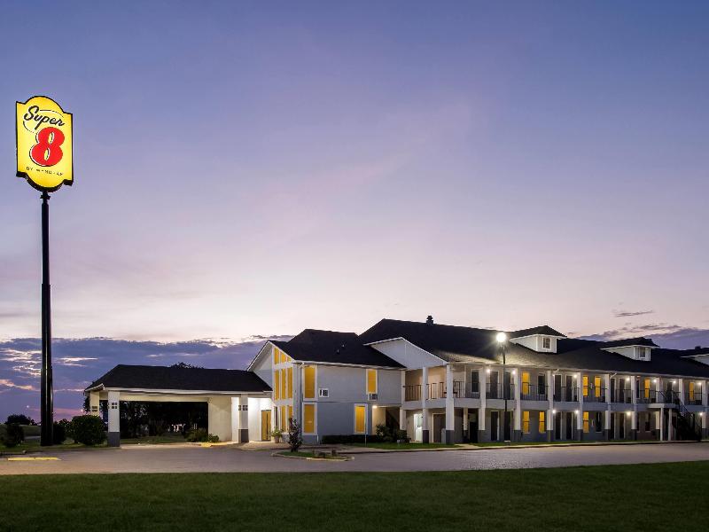 Super 8 By Wyndham Bossier City/Shreveport Area