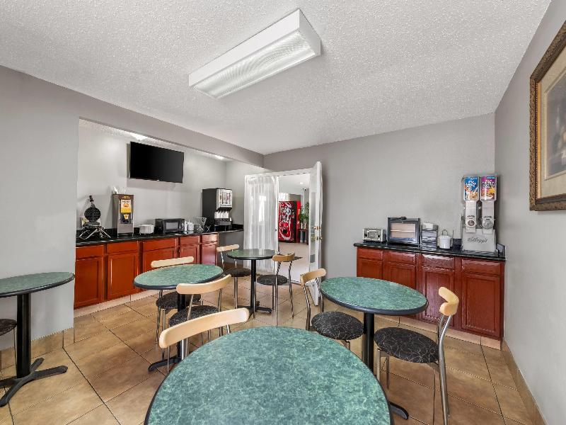 Super 8 By Wyndham Bossier City/Shreveport Area