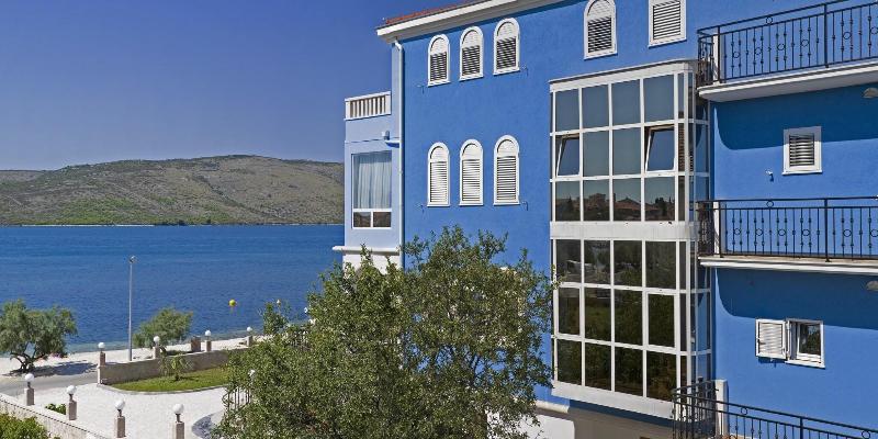 Villa Mediterana image