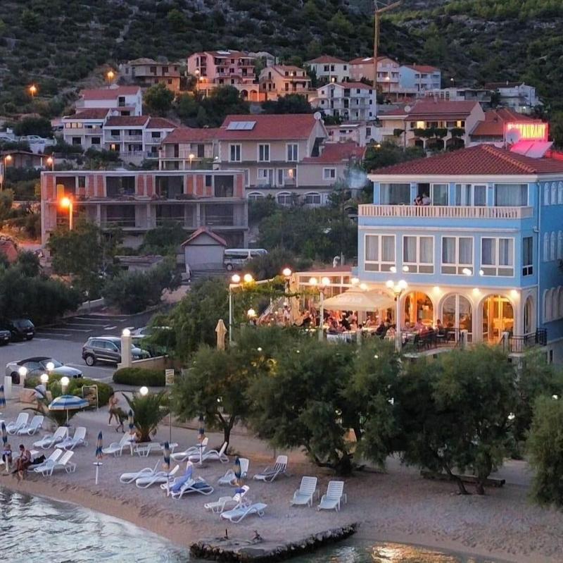 Villa Mediterana image